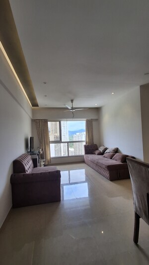 Furnished Amenities in 2.5 BHK Apartment at Evershine Crown, Kandivali East – for Rent