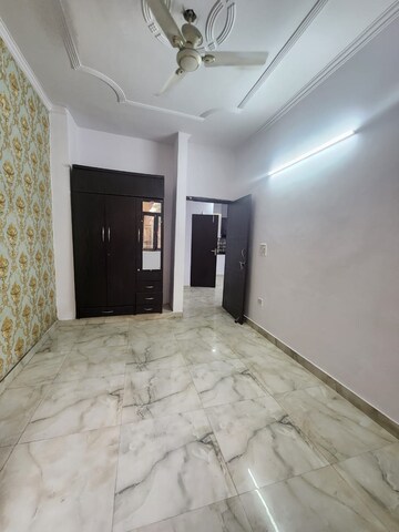 2 BHK Builder Floor For Rent in Chattarpur