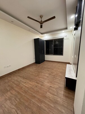 Room in 2 BHK Builder Floor at Sector 57 – for Rent
