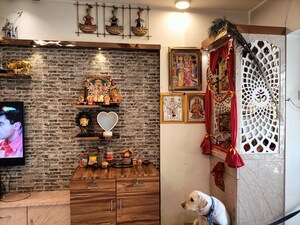 Furnished Amenities in 2 BHK Apartment at Powai – for Rent