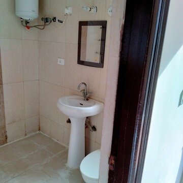 Bathroom in 3 BHK Apartment at Antriksh Golf View, Sector 78 – for Rent