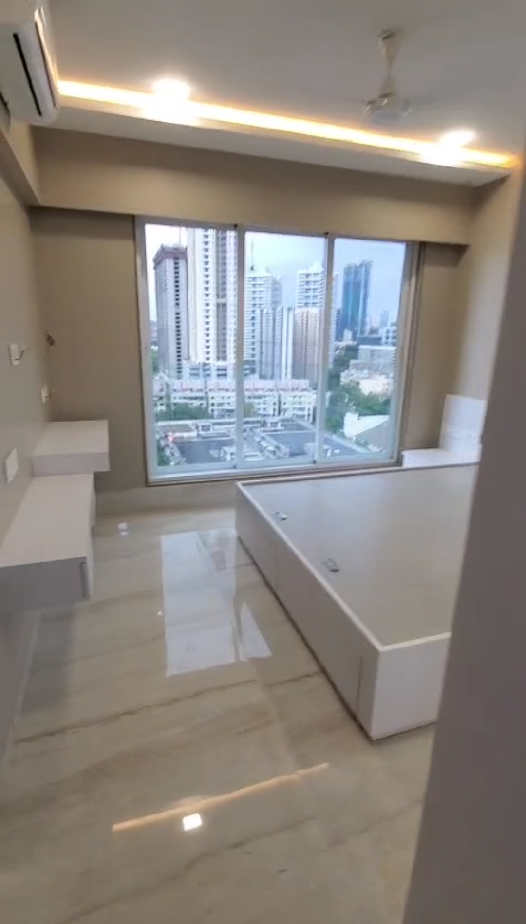 2 BHK Apartment For Rent in Sanghvi Evana