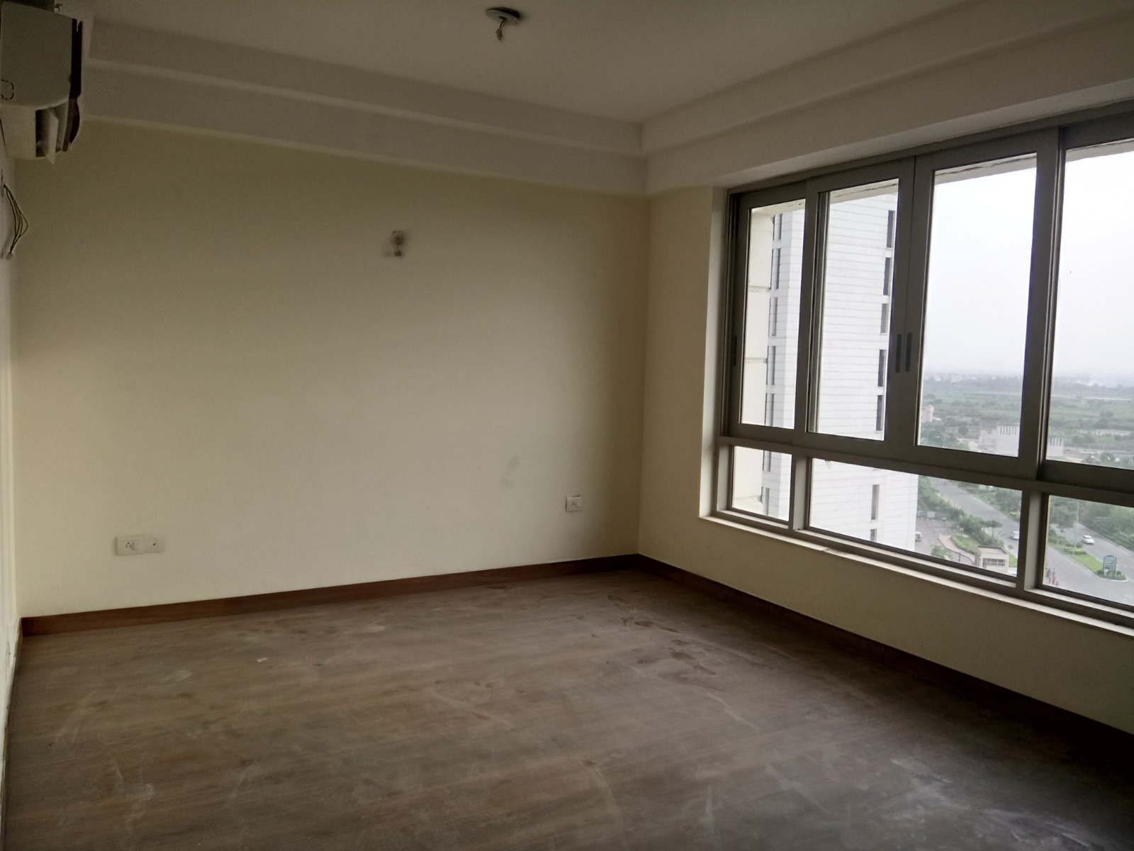 3 BHK + Servant Room,Study Room 2600 Sq.Ft. Apartment in Jaypee Imperial Court