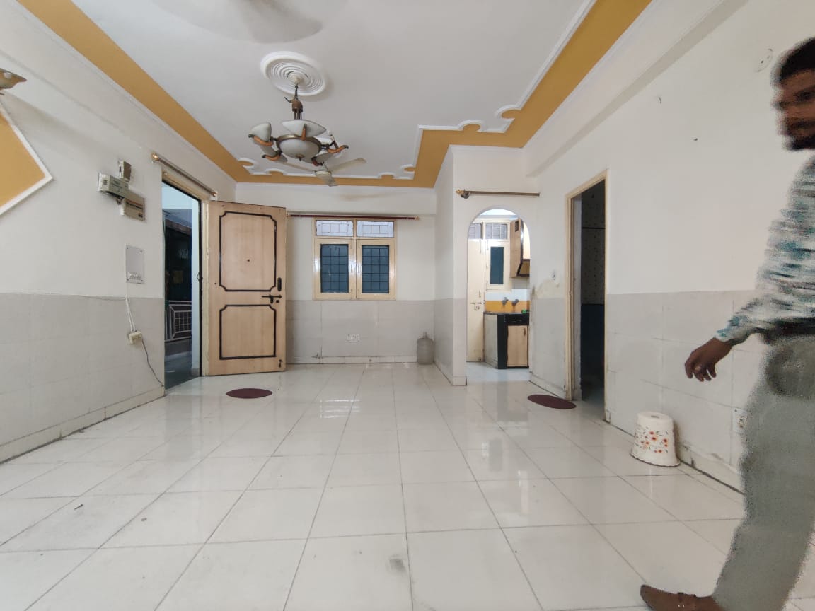 2 BHK + Pooja Room Apartment For Rent in Gaurs Galaxy