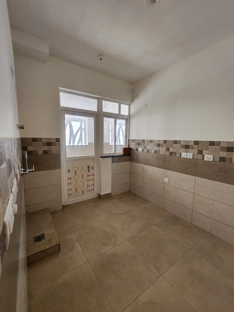  Parking, avalon-park-at-the-prestige-city 3.5 Bedroom 1898 Sq.Ft. Apartment In Sarjapur Road Bangalore 9219135