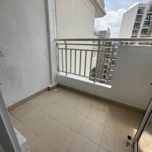 2 BHK Apartment For Rent in Express Zenith, Sector 77