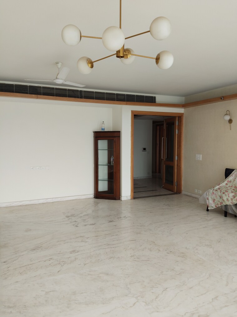 Room, jaypee-green-sun-court-tower-iii 3 Bedroom 3840 Sq.Ft. Apartment In Jaypee Greens Greater Noida 9219140