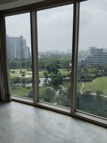 Swimming Pool in 3 BHK Apartment at Jaypee Green Sun Court Tower III, Jaypee Greens – for Sale