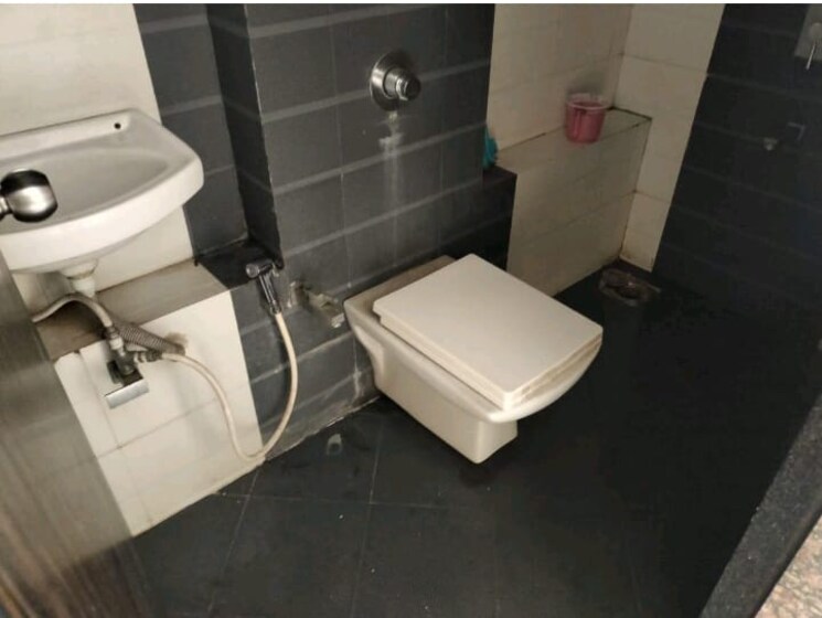 Attached Bathroom, uma-neopolis 1 Bedroom 455 Sq.Ft. Apartment In Ghodbunder Road Thane 9219145