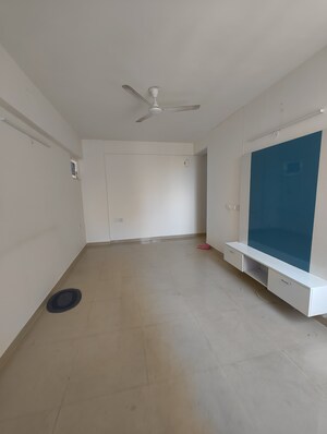 Room in 2 BHK Apartment at Shree Vardhman Green Court, Sector 90 – for Sale