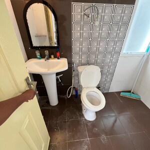 Team Area in 3 BHK Apartment at Express Zenith, Sector 77 – for Rent