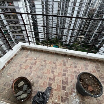 Parking in 3 BHK Apartment at Express Zenith, Sector 77 – for Rent