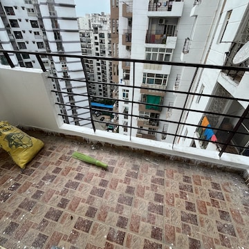 Balcony in 3 BHK Apartment at Express Zenith, Sector 77 – for Rent