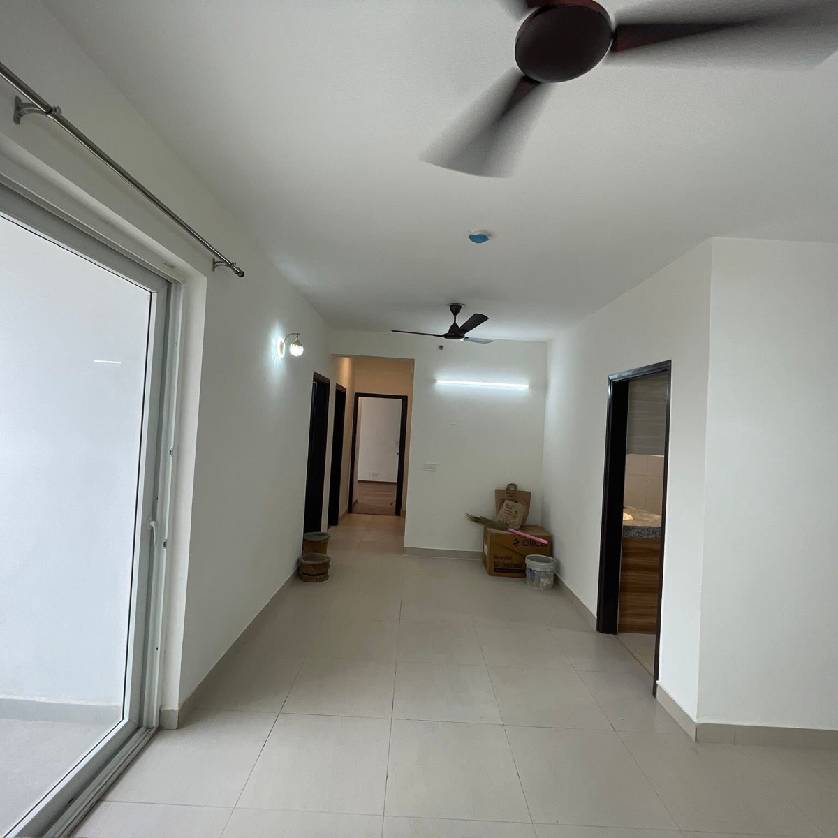 3 BHK + Pooja Room Apartment For Rent in Express Zenith