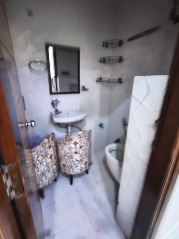 Bathroom in 2 BHK Builder Floor at Milestone 32nd Avenue, Sector 15 – for Rent