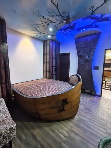Bathroom in 2 BHK Builder Floor at Milestone 32nd Avenue, Sector 15 – for Rent
