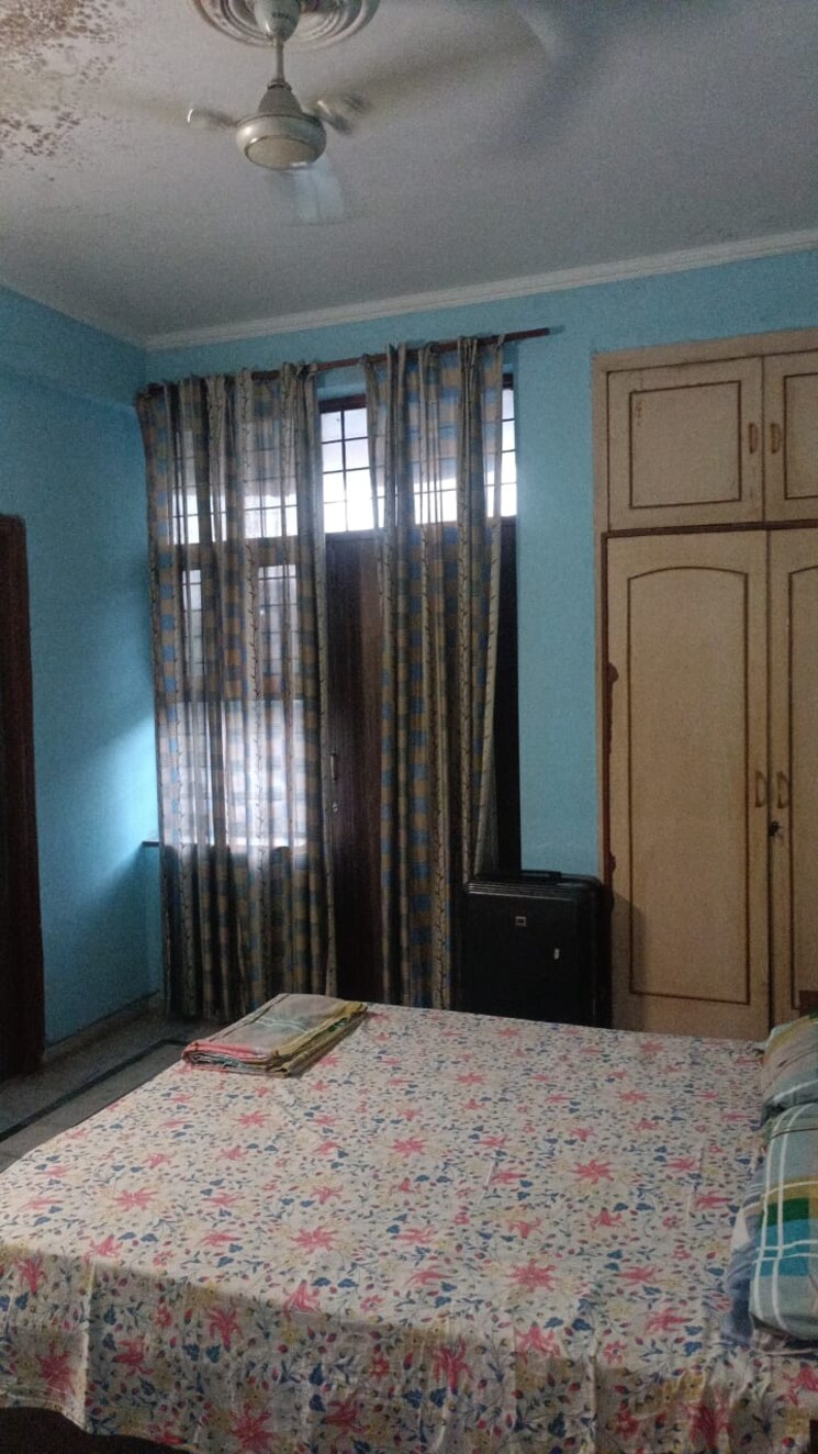 Living Room, ss-mayfield-gardens 3 Bedroom 300 Sq.Yd. Builder Floor In Sector 51 Gurgaon 9219233