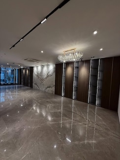 5 BHK + Pooja Room,Servant Room,Extra Room Builder Floor For Sale in Mahakalji