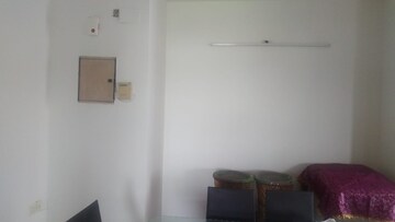 Furnished Amenities in 3.5 BHK Apartment at Mahagun Morpheus, Sector 50 – for Sale
