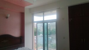 Room in 3.5 BHK Apartment at Mahagun Morpheus, Sector 50 – for Sale