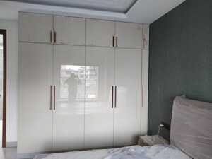 Room in 4 BHK Builder Floor at Parklands, Sector 85 – for Sale