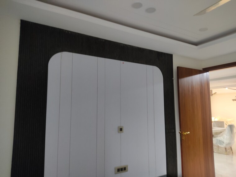 Bedroom, parklands 4 Bedroom 350 Sq.Yd. Builder Floor In Sector 85 Faridabad 9219316