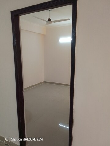 Room in 3 BHK Apartment at Supertech Ecovillage I, Sector 1 Greater Noida – for Rent