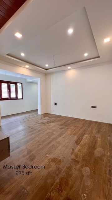 Room in 3 BHK Apartment at Jp Nagar – for Sale
