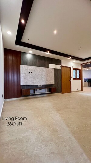 Room in 3 BHK Apartment at Jp Nagar – for Sale