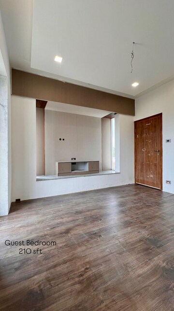 Room in 3 BHK Apartment at Jp Nagar – for Sale
