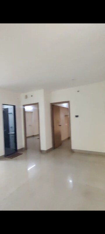 Room in 2 BHK Apartment at Megdoot CHS, Vile Parle East – for Sale