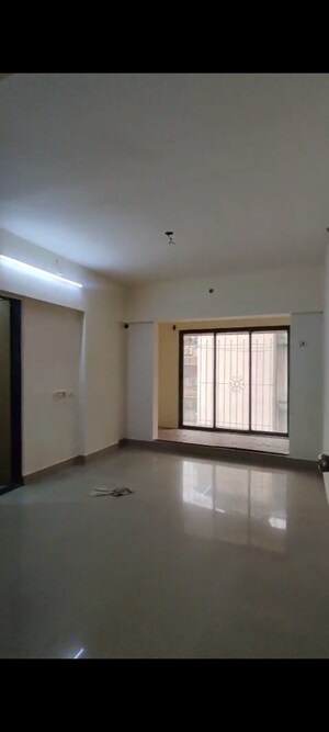 Room in 2 BHK Apartment at Megdoot CHS, Vile Parle East – for Sale