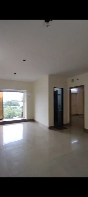 Room in 2 BHK Apartment at Megdoot CHS, Vile Parle East – for Sale
