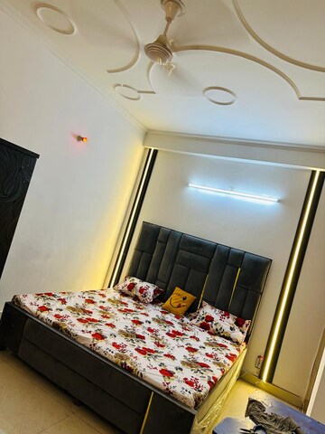 Master Bedroom in 2 BHK Apartment at Chattarpur – for Rent