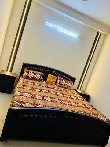 Bedroom in 2 BHK Apartment at Chattarpur – for Rent