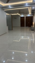 3 BHK + Pooja Room,Servant Room,Study Room,Extra Room 250 Sq.Yd. Builder Floor in Puri Aman Vilas