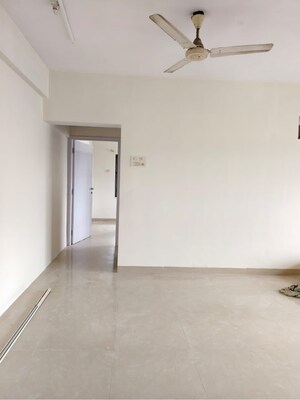 Room in 2 BHK Apartment at K Raheja Palm Spring, Malad West – for Rent