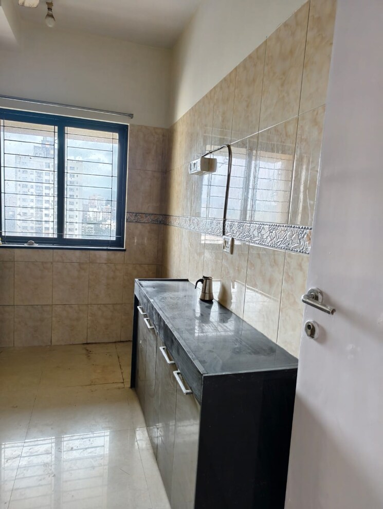 Kitchen, k-raheja-palm-spring 2 Bedroom 995 Sq.Ft. Apartment In Malad West Mumbai 9219406