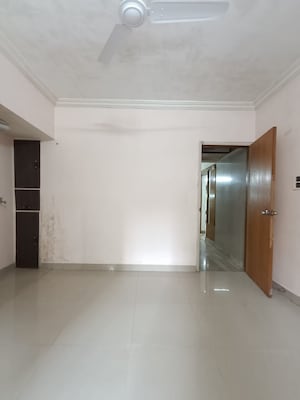 Room in 2 BHK Apartment at Swami Tower, Chembur – for Rent