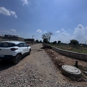   Plot at Vatika Road – for Sale