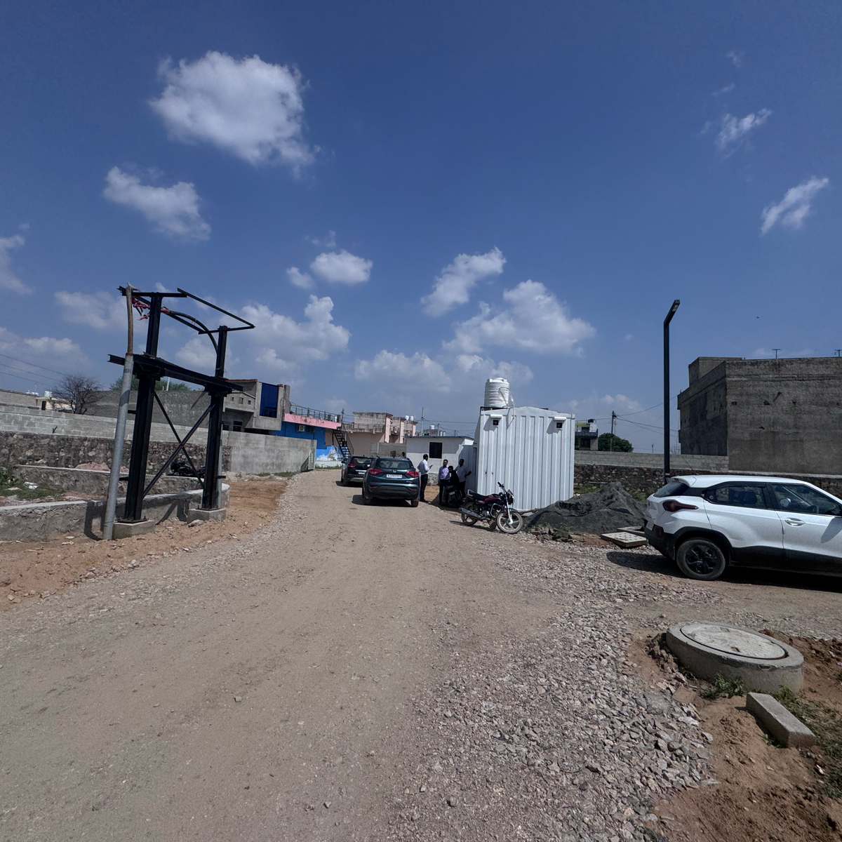 Plot For Sale in Vatika Road