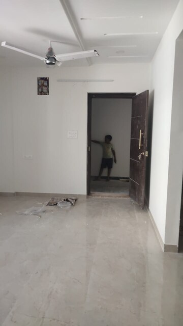 Room in 2 BHK Apartment at Narsingi – for Rent