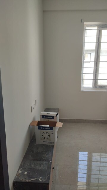 Room in 2 BHK Apartment at Narsingi – for Rent