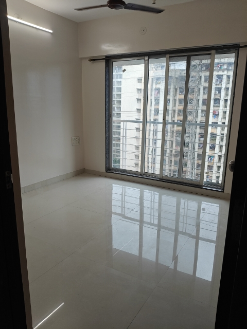 1 BHK + Extra Room Apartment For Rent in Veena Serenity