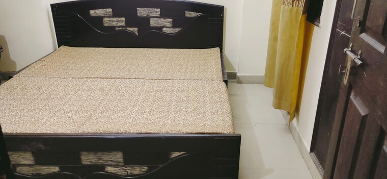 Team Area, sector 62 Pg For Girls In Sector 62 9219489