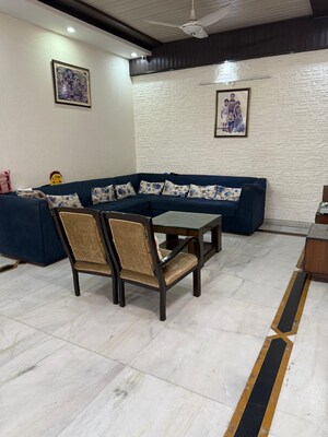 Living Room in 5 BHK Villa at Sector 21 – for Rent