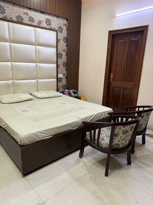 Bedroom in 5 BHK Villa at Sector 21 – for Rent