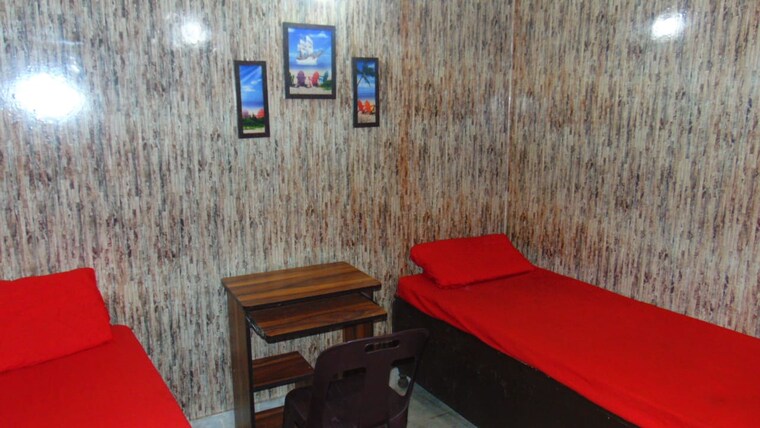 Bedroom, sector 63 Pg For Boys & Girls In Sector 63 9219506