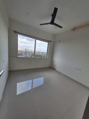 Room in 2 BHK Apartment at Sayba Orchid, Kurla East – for Rent