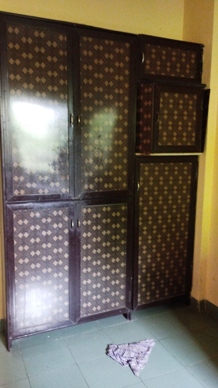 Room, dombivli east 1 Bedroom 555 Sq.Ft. Apartment In Dombivli East Thane 9219522